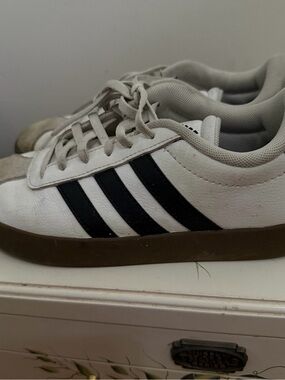 adidas White Sneakers with Black Stripes and Gum Sole